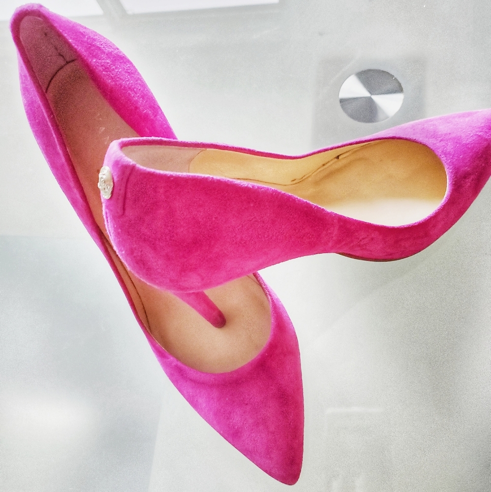 Ivanka Trump pink suede 8M Great condition